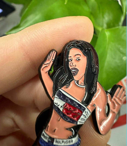 Aaliyah Pin